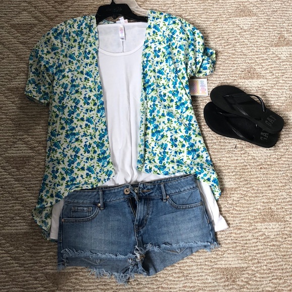 LuLaRoe Sweaters - 🌱hp🌱 Lularoe bianka